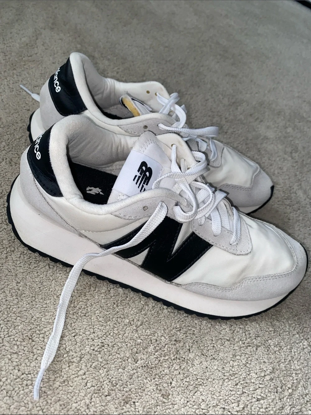 New Balance 237 Black / White WS237BW Women's Size 8.5 Men’s 7